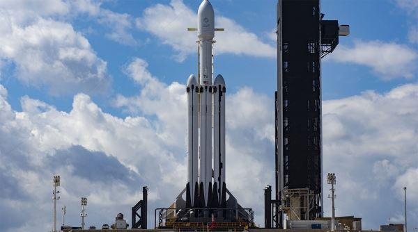 SpaceX запустит аппарат НАСА для миссии на спутник Юпитера 