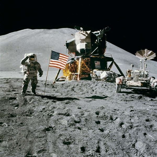 Взлетный модуль миссии «Аполлон-11» может до сих пор обращаться вокруг Луны