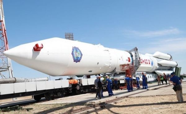 Россия отправила в космос ракету "Протон-М" с модулем "Наука"